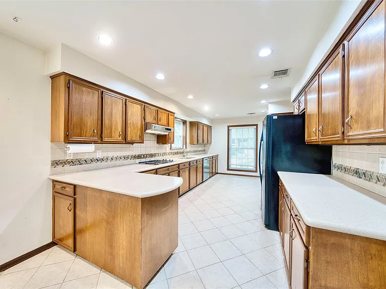 7914 Candle Ln — Photo 27