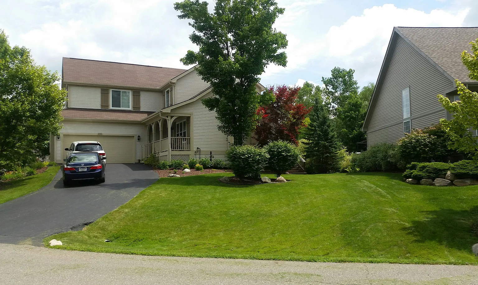 2540 Hilltop Ln photo 1