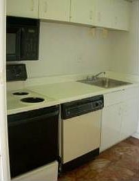 3rd image of 2900 NE 30th St #F10