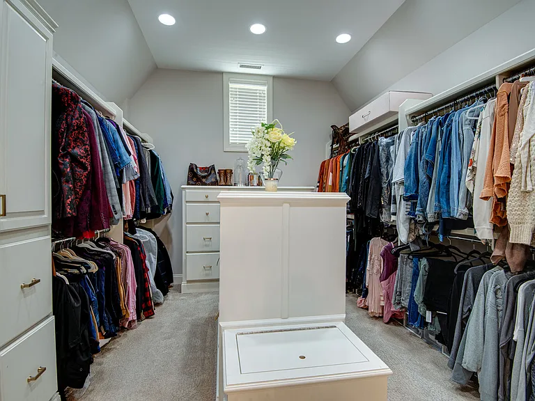 6605 Goshawk Ct — Photo 37