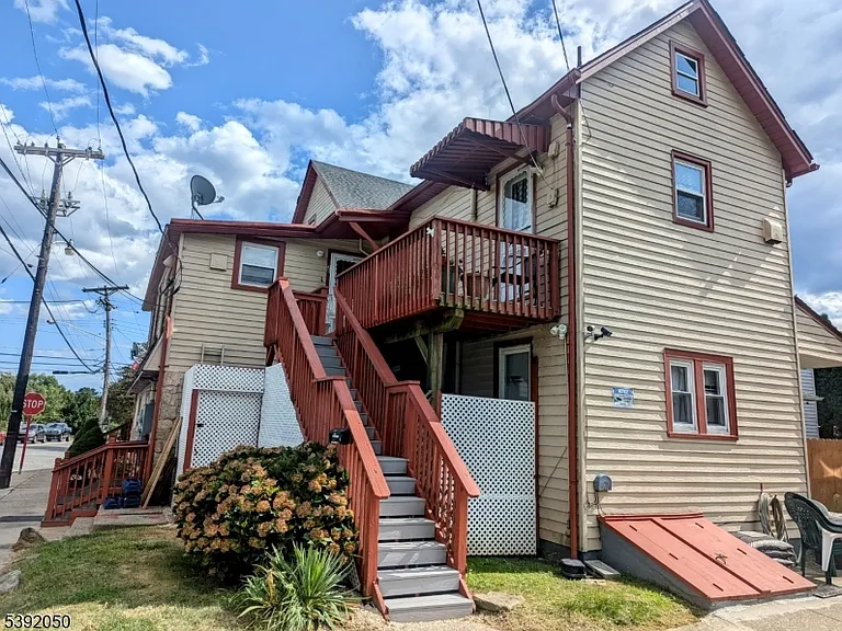 597 Belvidere Rd #2 — Photo 3
