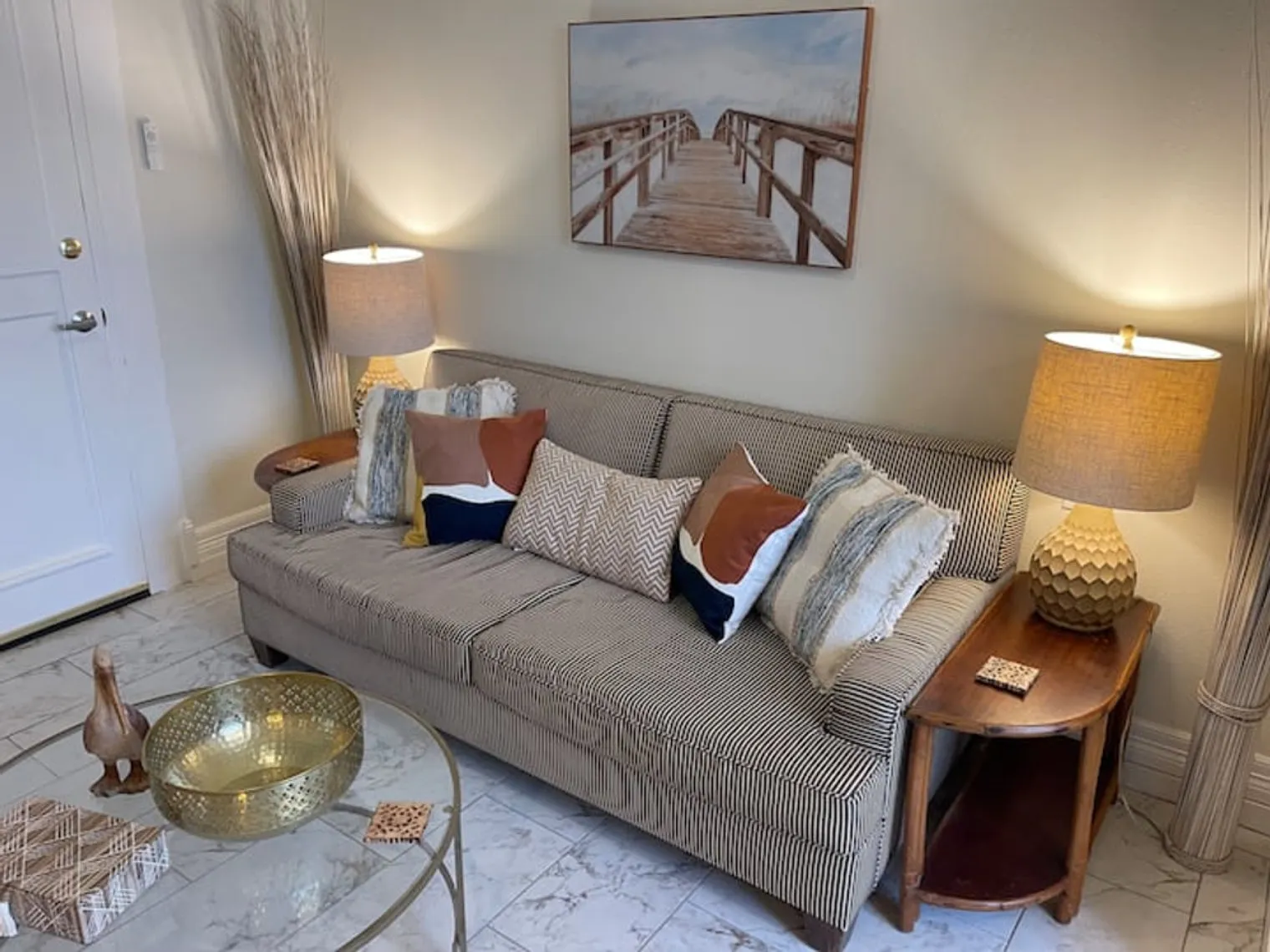 1 bed, 1.0 bath, 645 sqft, $3,610 — Photo 4