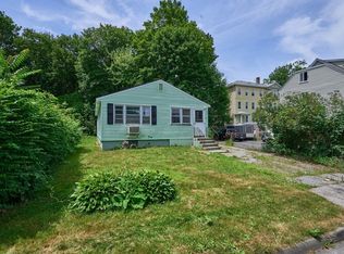 10 Ashwood St, Worcester, MA 01604
