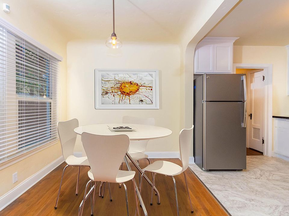 Dining/Kitchen