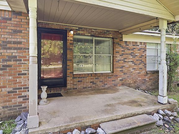 5th image of 12231 Shorecrest Rd