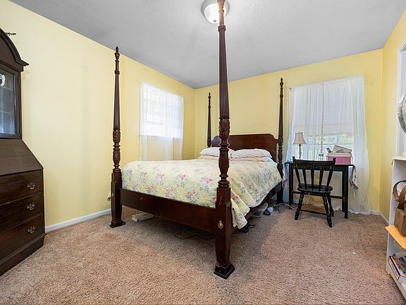 4th image of 8180 Cherry Ave