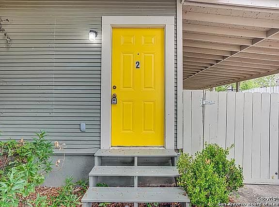 2nd image of 307 Montrose St #2