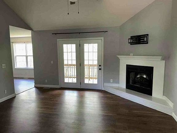 Additional Living Room