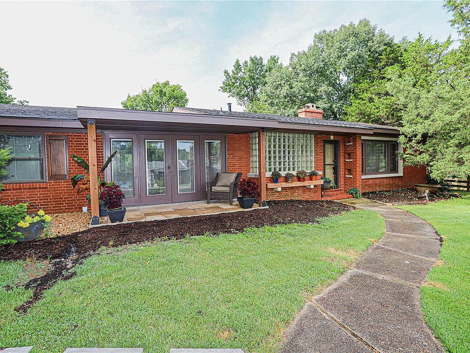 1st image of 3778 S Lakeshore Dr