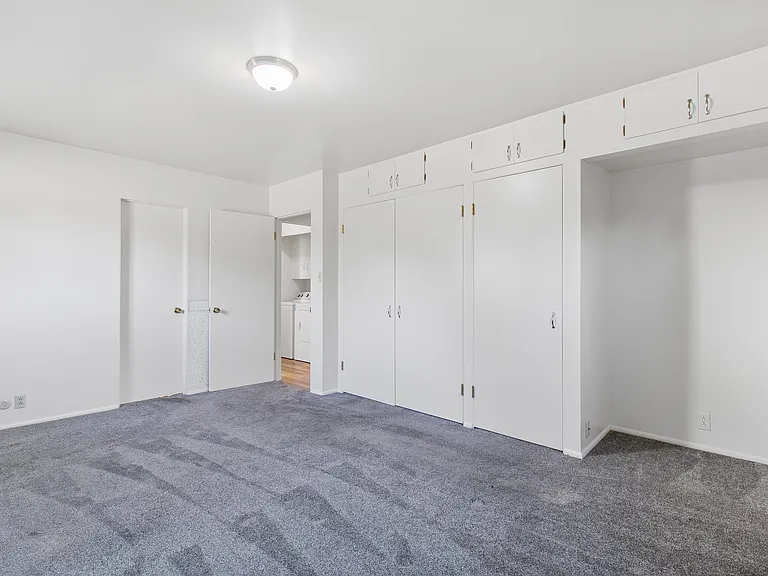 2044 Sunrise Cir — Photo 30