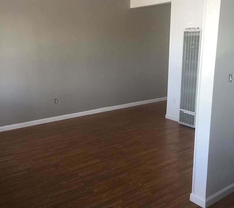 2nd image of 4220 Aragon Dr APT 04
