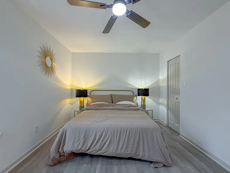 2059 Little River Ln — Photo 4