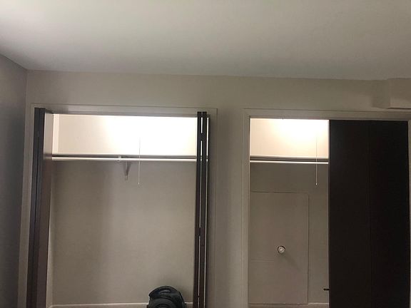 5th image of 262 E Grand Ave APT 1N
