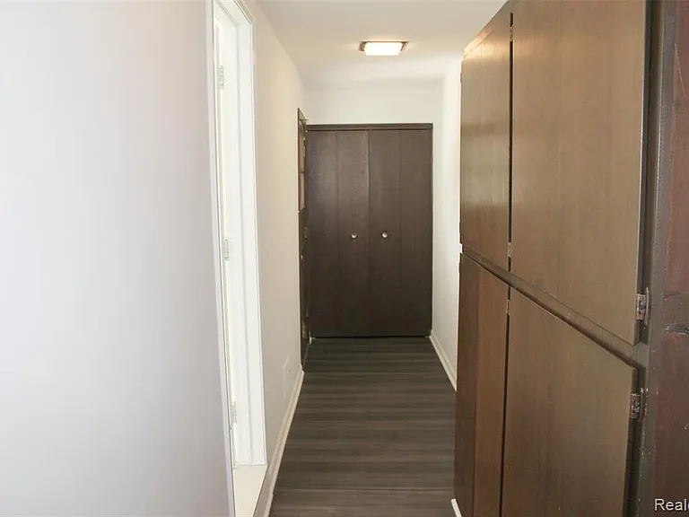 7246 Saint Auburn Dr — Photo 50