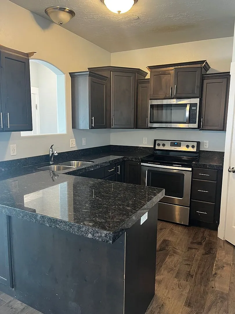 Brand New 3 Bed 2 Bath Condo! — Photo 1