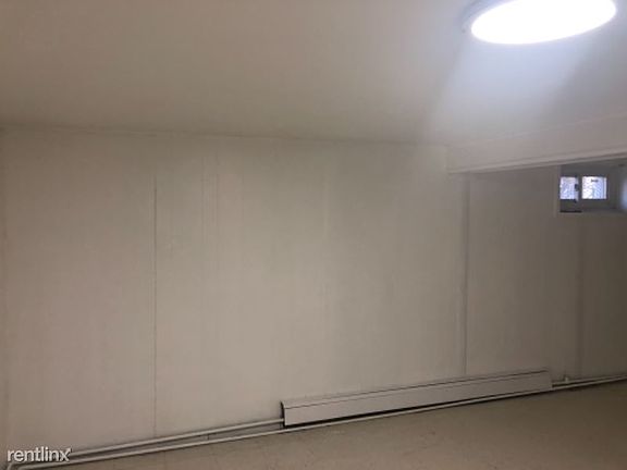 4th image of 16402 Foch Blvd