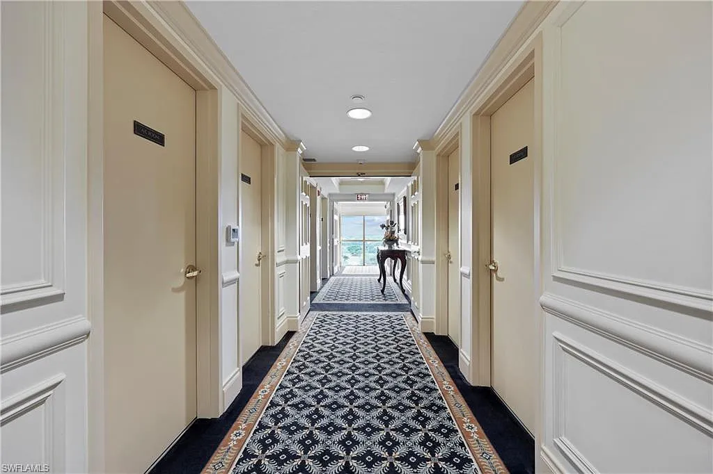 3 bed, 3.0 bath, 2500 sqft, $30,000 — Photo 2