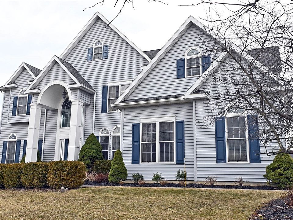 1st image of 16 Chelsea Dr