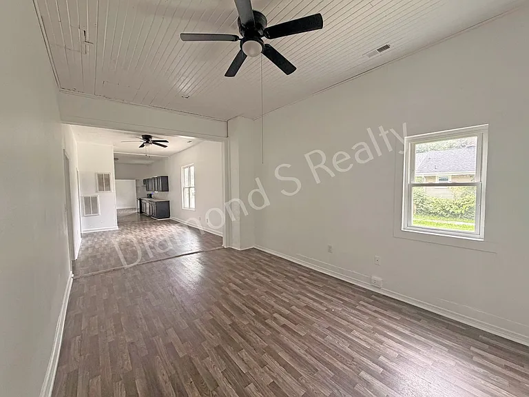 856 S Nettleton Ave — Photo 3
