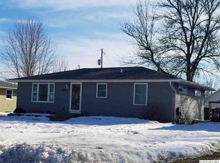 1645 8th St SW, Mason City, IA 50401