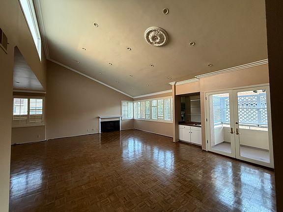 4th image of 1500 Camden Ave #4