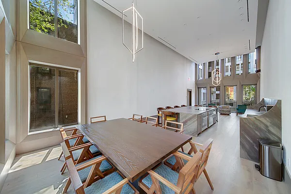 Rented by Oxford Property Group | media 33