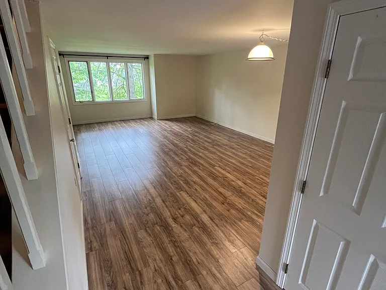 16 Merrimack Dr #16 — Photo 9