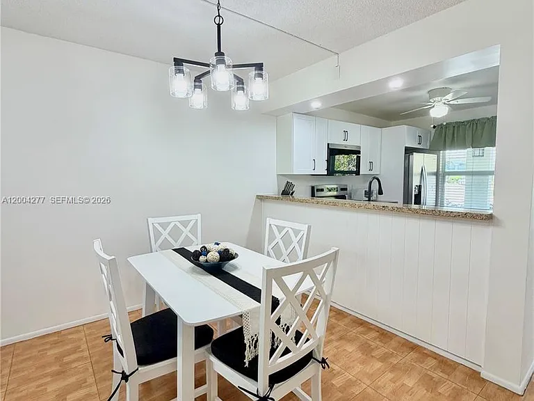 1203 Bahama Bnd #G1 — Photo 9
