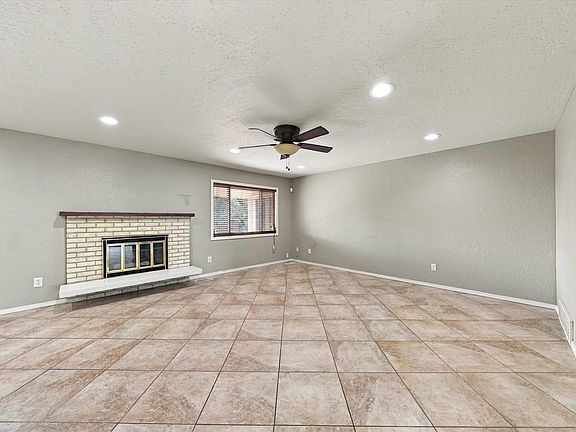 5th image of 3008 W Ella St