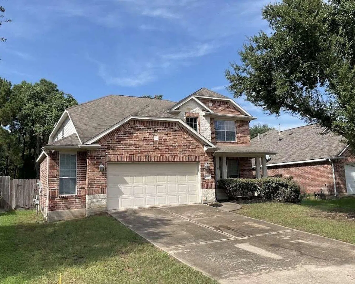 4 bed, 2.5 bath, 2656 sqft, $2,090 — Photo 1