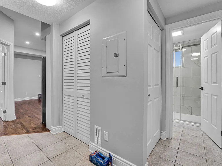 265 Carruthers Ave #202 — Photo 8
