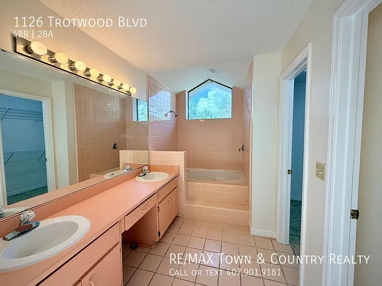 1126 Trotwood Blvd — Photo 7
