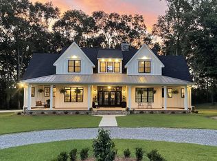 382 E Dunbarton Rd, Goffstown, NH 03045