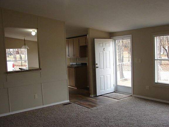 3rd image of 168 Alice Springs Ln