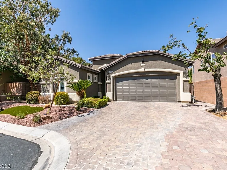10002 Long Barrow Ct — Photo 3