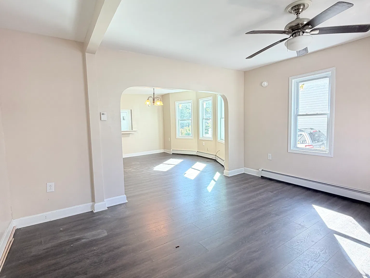 5 bed, 1200 sqft, $1,800 — Photo 3