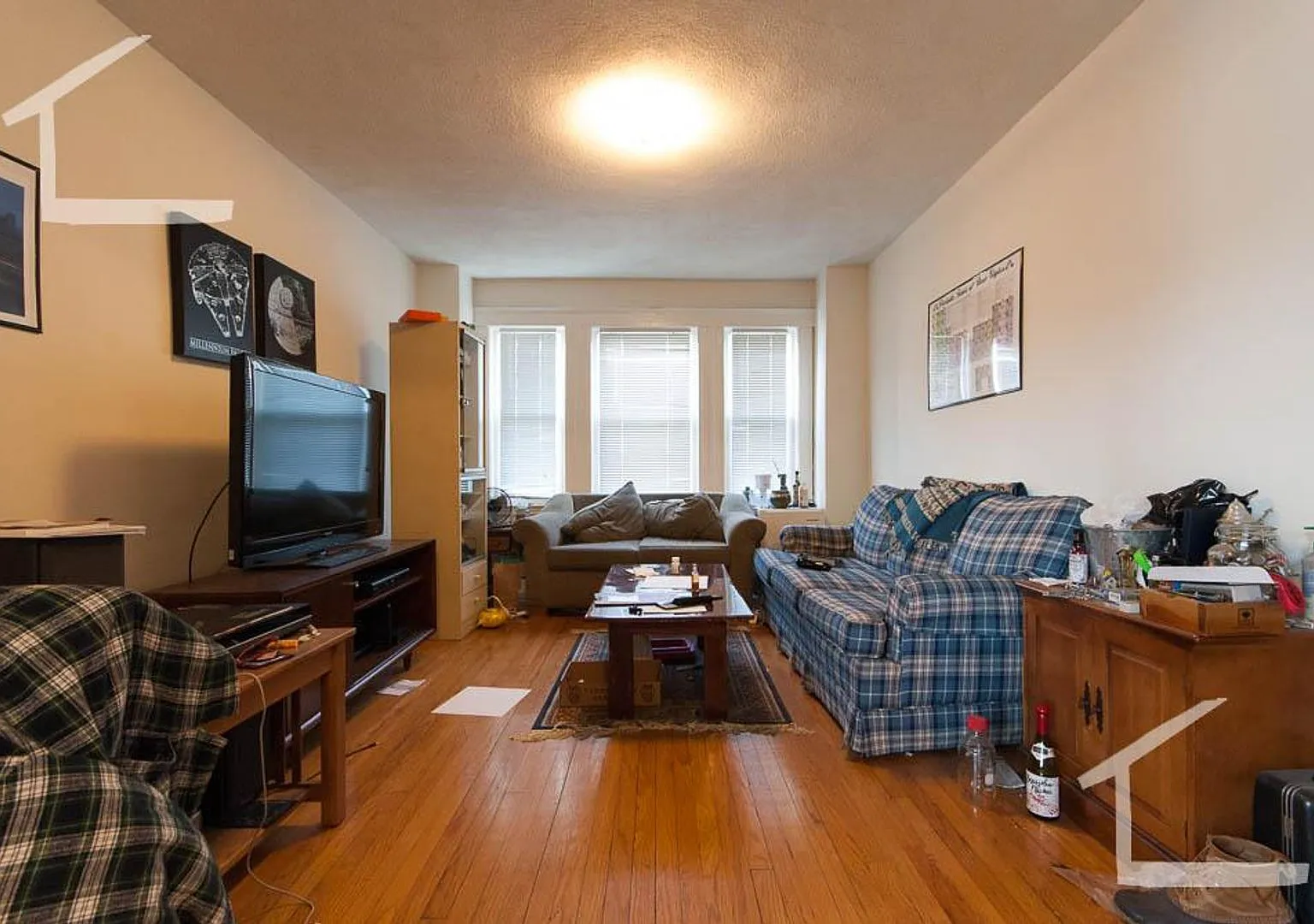 NO FEE! Affordable Brighton 2 Bed Near T! No Students, Sorry! — Photo 1
