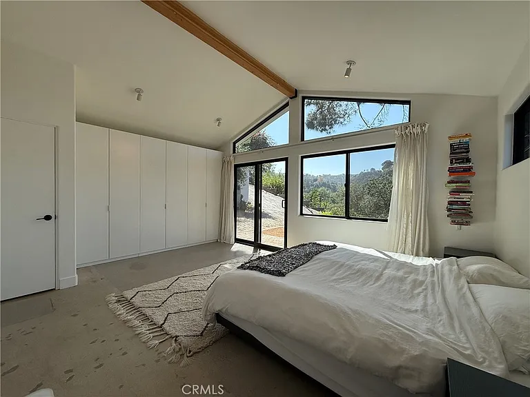 8515 Crescent Dr — Photo 9