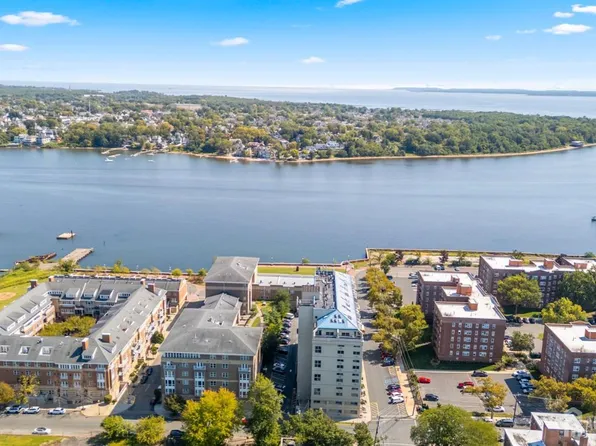 358 Rector St APT 510, Perth Amboy, NJ 08861