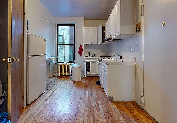 3rd image of 1731 2nd Ave APT 5FS