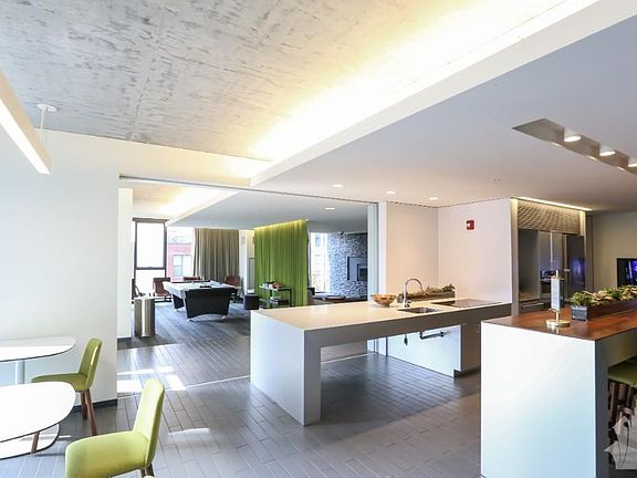 2nd image of 1336 S Wabash Ave #2808