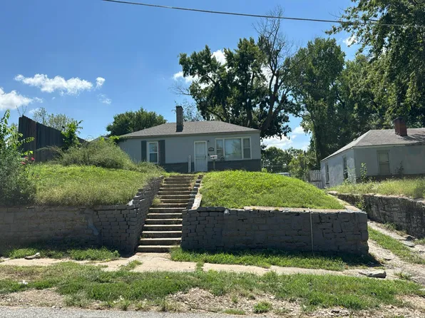 5429 E 11th St, Kansas City, MO 64127