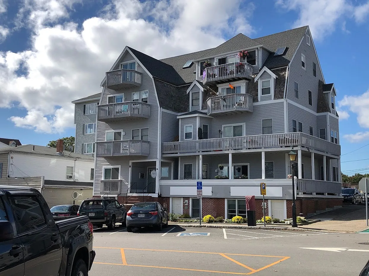 2 bed, $2,600 — Photo 4
