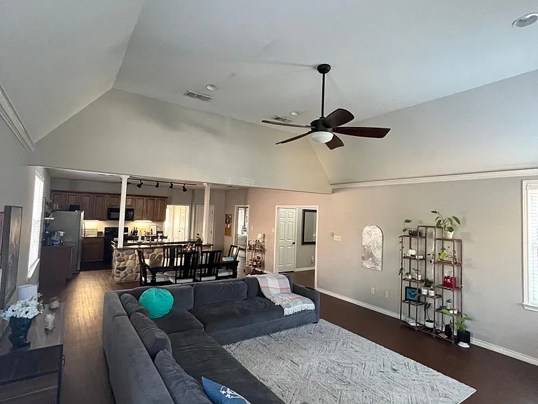 1204 Milner Dr — Photo 11