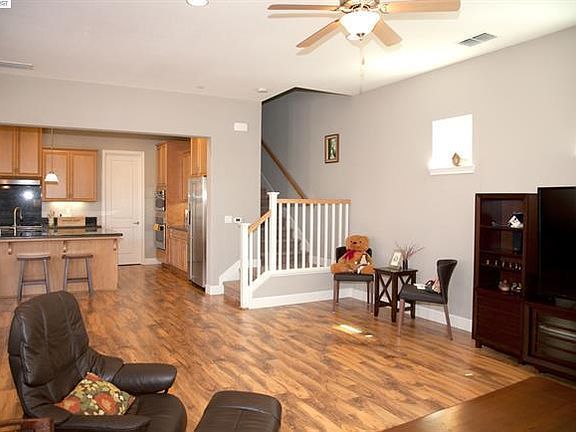 4th image of 4436 Tarcento Ln