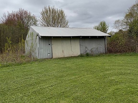 5th image of 7451 Decker Rd