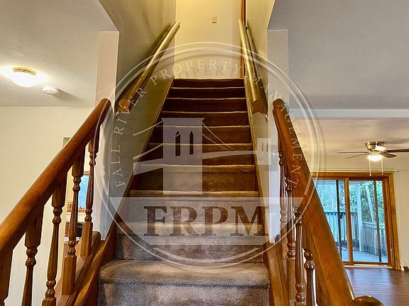 4th image of 16 Hattie Brown Ln
