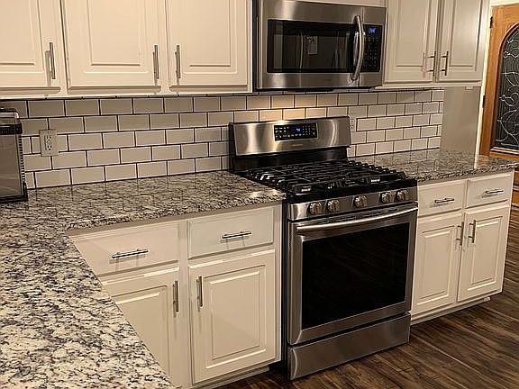 4th image of 840 Mountain Branch Dr