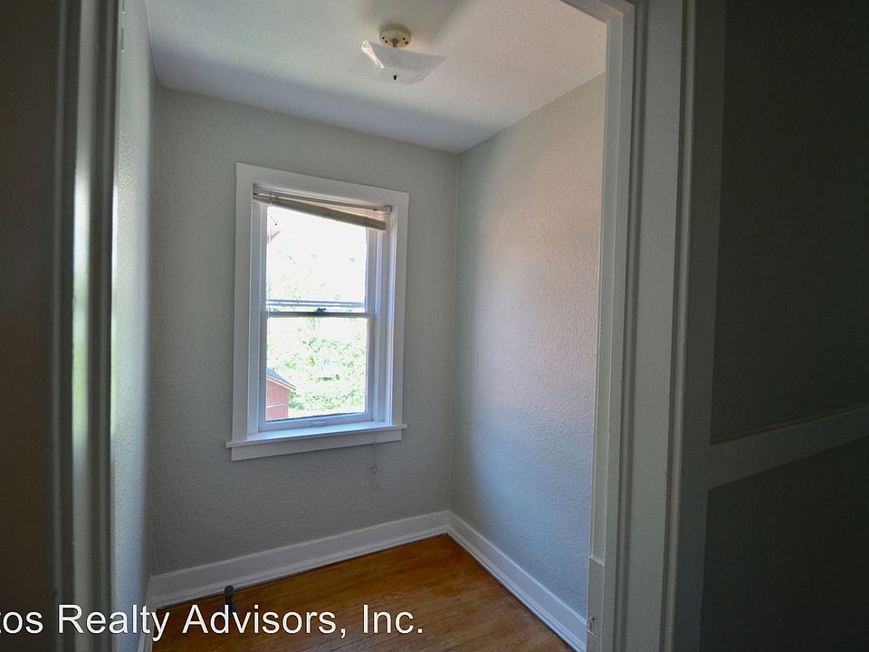 1st image of 1630 Penn St APT 14