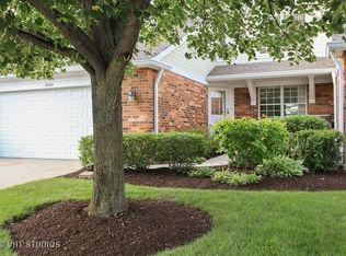 4544 Deer Trl, Northbrook, IL 60062
